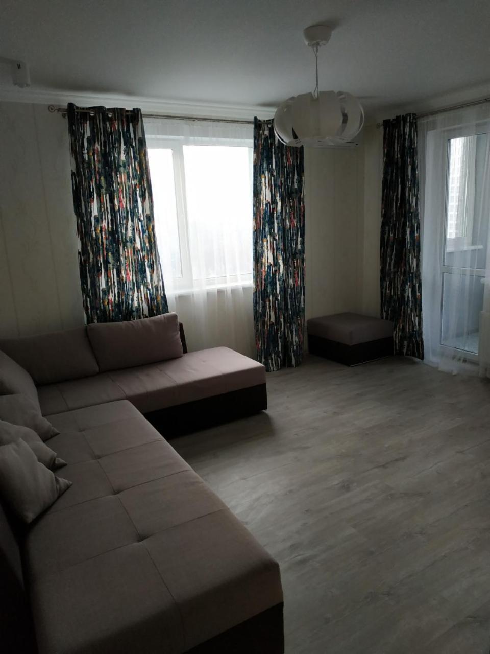 Comfort Apartment on Bogdanivska street 7b Kiev Exteriör bild